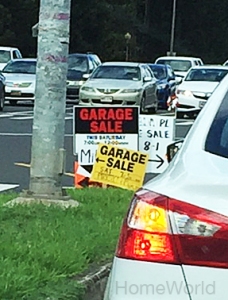 garage sale signs
